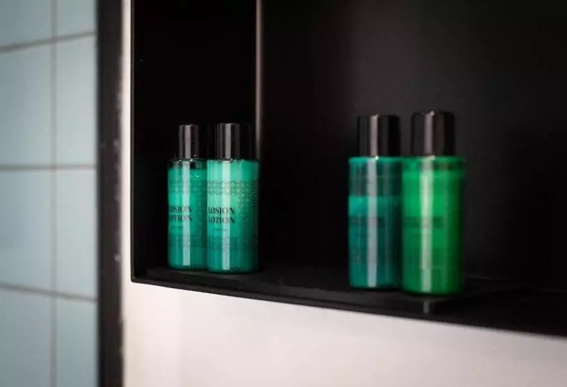 اتاق استاندارد یک نفره, Art Hotel Tartini