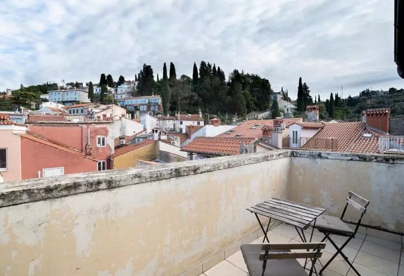 اتاق سوپریور با بالکن, Art Hotel Tartini