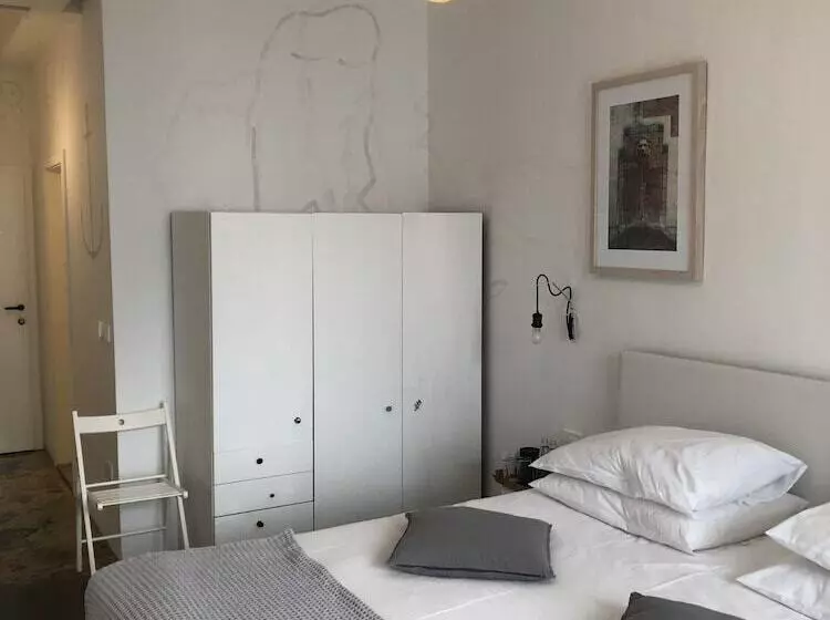 اتاق سوپریور با چشم‌انداز دریا و بالکن, Art Hotel Tartini