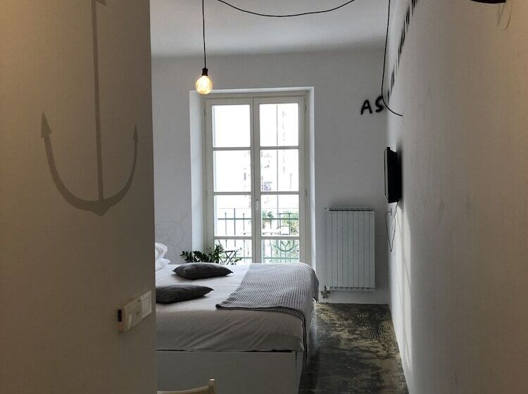 اتاق سوپریور با چشم‌انداز دریا و بالکن, Art Hotel Tartini