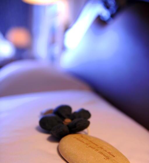 اتاق اجرایی, Byblos Sur Mer