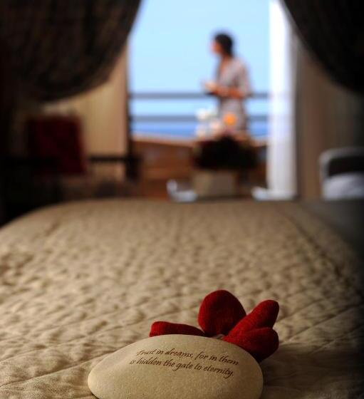 اتاق اجرایی, Byblos Sur Mer