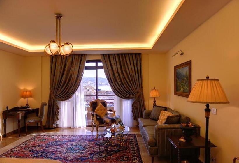 سوئیت جونیور با چشم‌انداز, Byblos Sur Mer