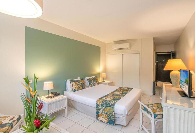 اتاق استاندارد, Karibea Squash