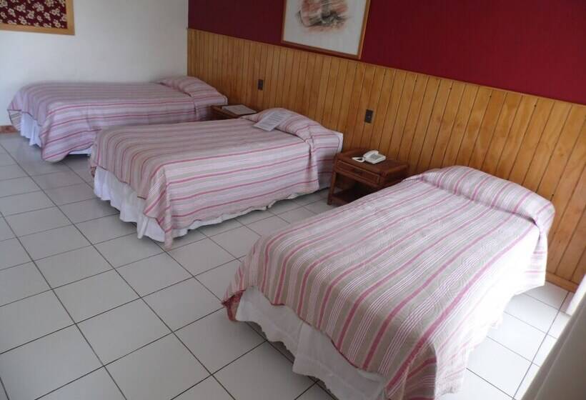 חדר סטנדרט לשלושה, Manutara