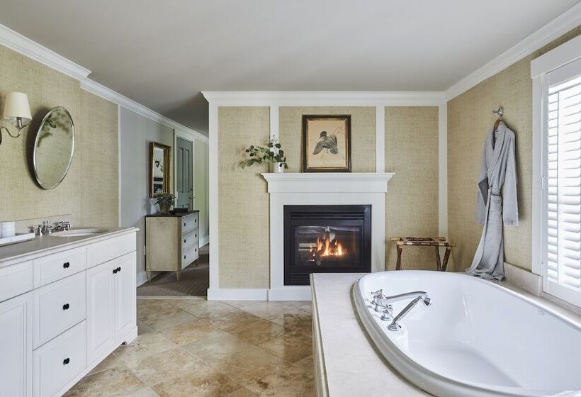 Полулюкс, The White Barn Inn & Spa, Auberge Resorts Collection