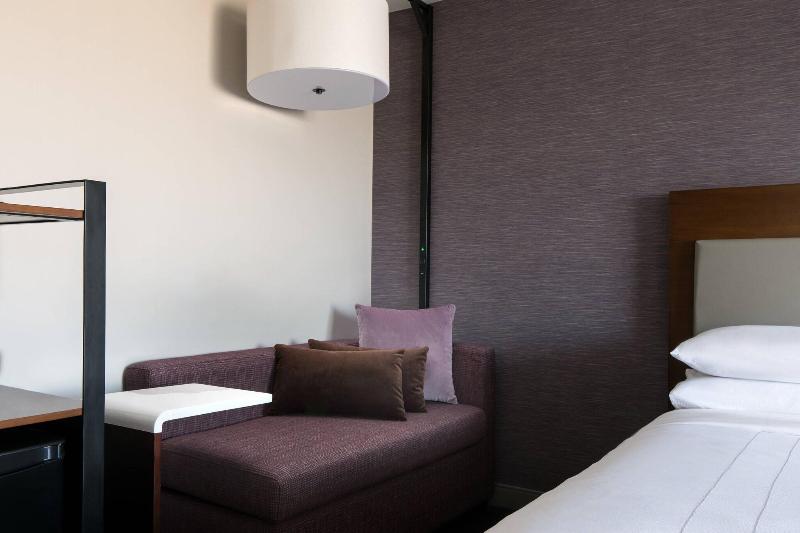 스탠다드 룸 킹사이즈 침대, Visalia Marriott At The Convention Center