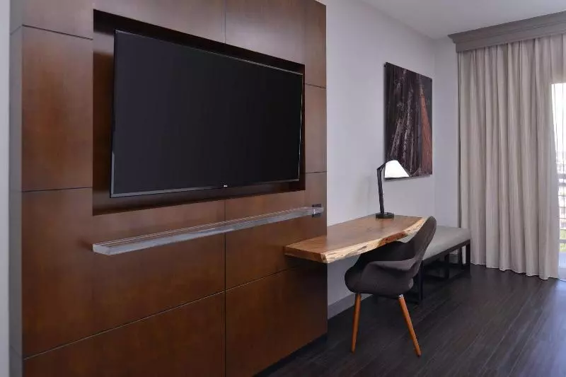 اتاق استاندارد با تخت بزرگ, Visalia Marriott At The Convention Center