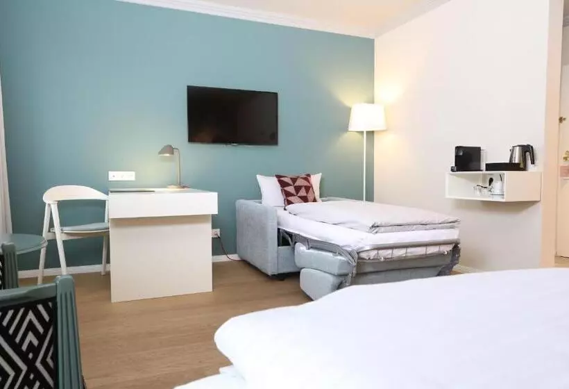 Standardzimmer, Steigenberger Hotel Treudelberg Hamburg
