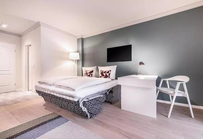 Standardzimmer, Steigenberger Hotel Treudelberg Hamburg