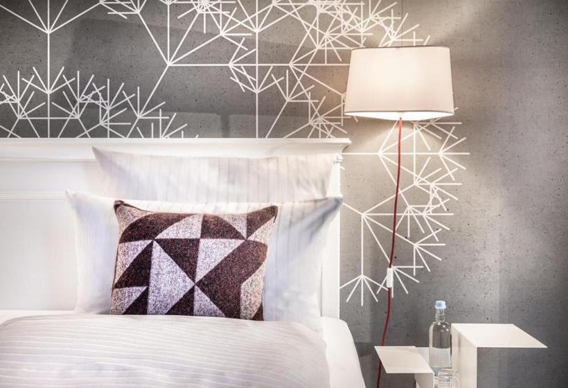 小型套房, Steigenberger Hotel Treudelberg Hamburg