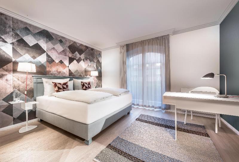 Standardzimmer, Steigenberger Hotel Treudelberg Hamburg