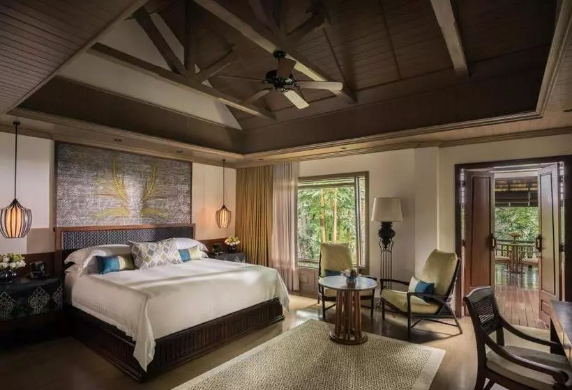اتاق سوپریور با تخت بزرگ, Four Seasons Resort Chiang Mai