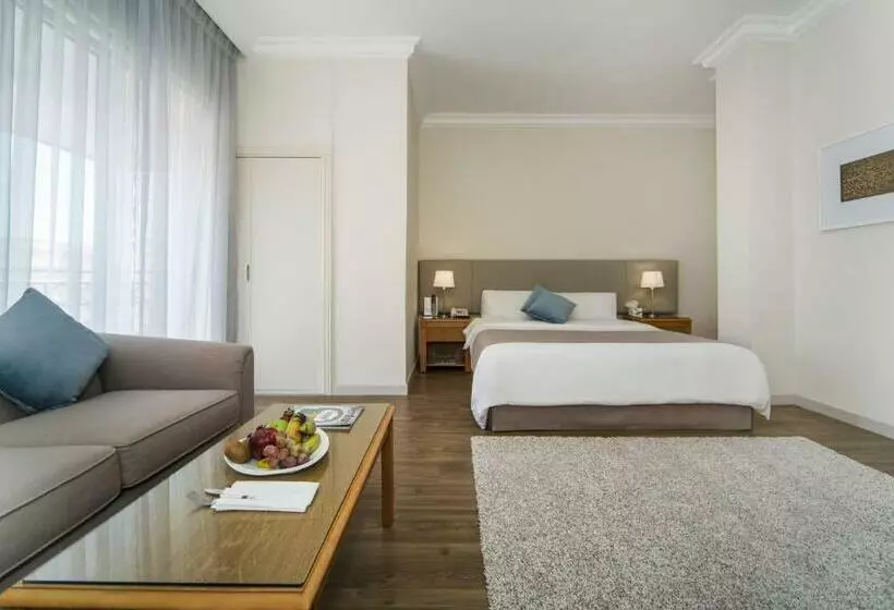 سوئیت با بالکن, Alqasr Metropole