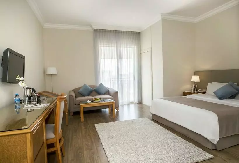 سوییت سوپریور, Alqasr Metropole
