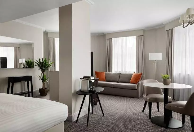 ジュニアスイート, Bristol Marriott Royal