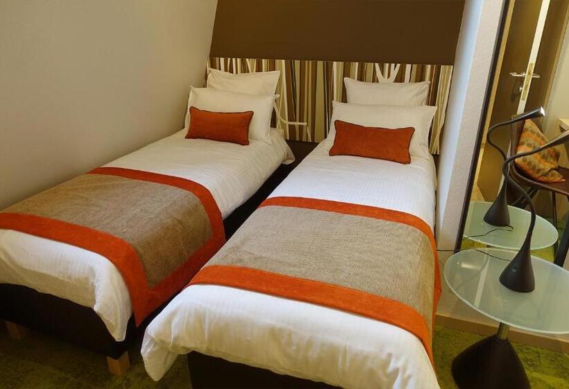 패밀리 스위트, Du Parc Ath