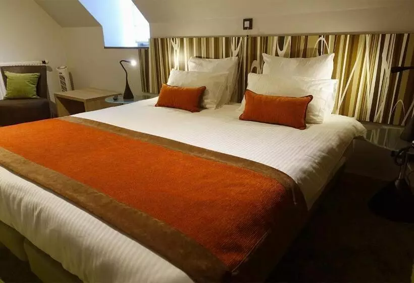 Suite Familiare, Du Parc Ath