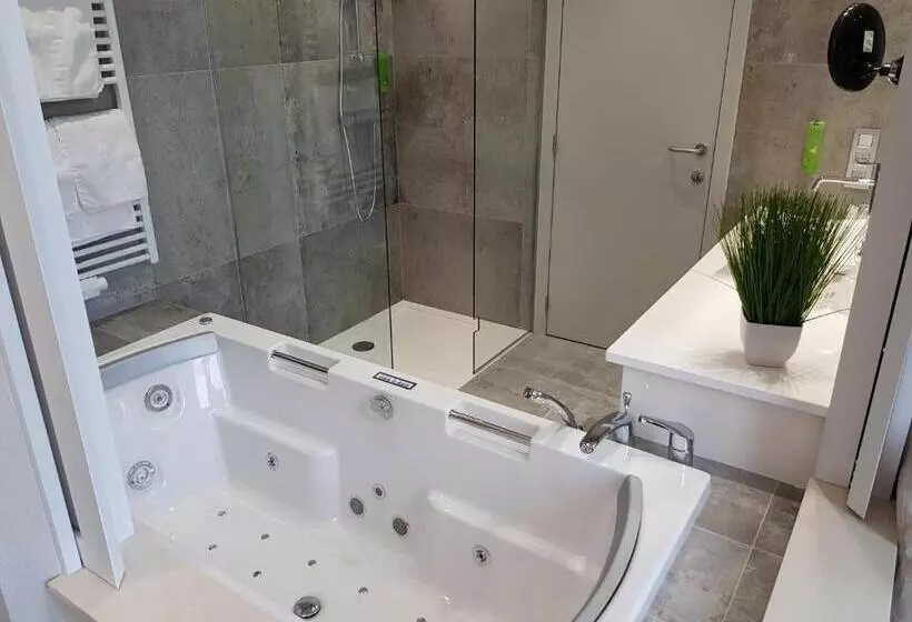 Suite Deluxe, Du Parc Ath