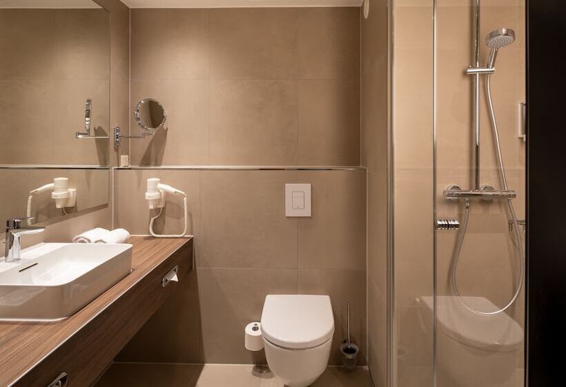 חדר קומפורט, H+ Hotel Hannover