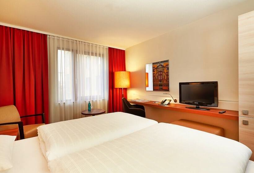 Номер Комфорт, H+ Hotel Hannover