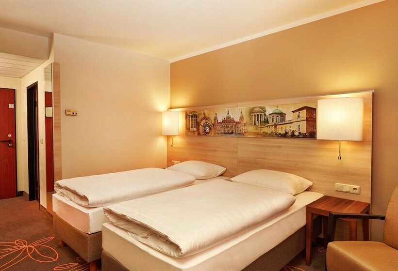 Номер Стандарт, H+ Hotel Hannover
