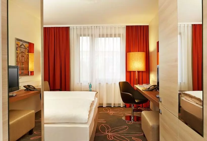スタンダードルーム, H+ Hotel Hannover