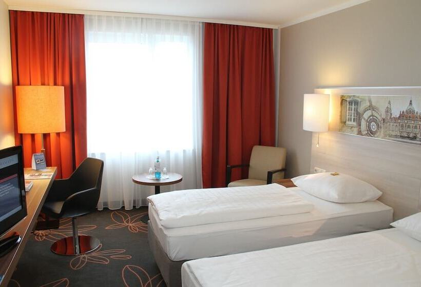 חדר סטנדרט, H+ Hotel Hannover