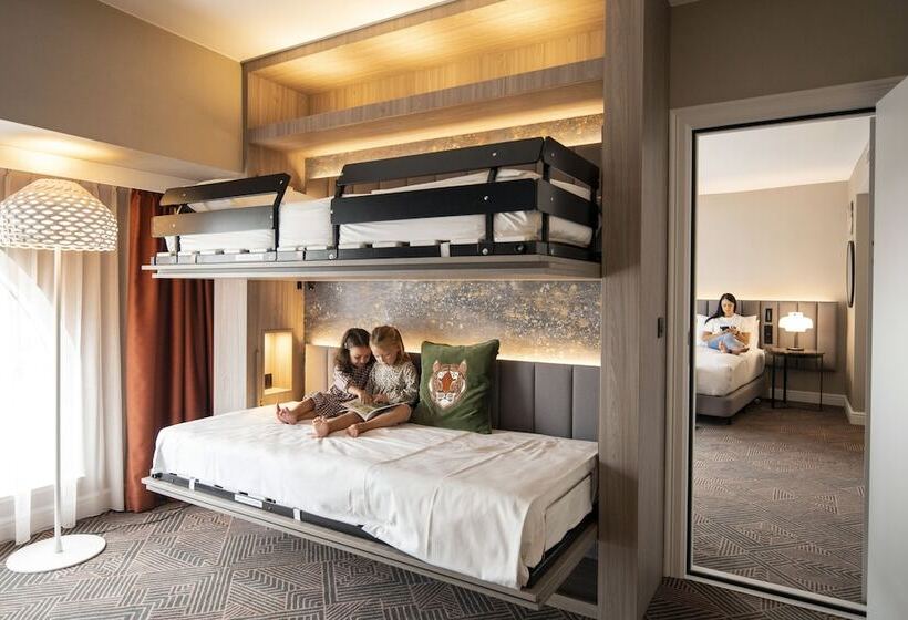 اتاق خانوادگی, Hilton Brussels Grand Place