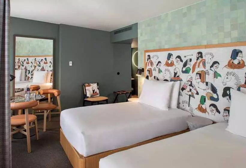 سوییت جونیور, Hilton Brussels Grand Place