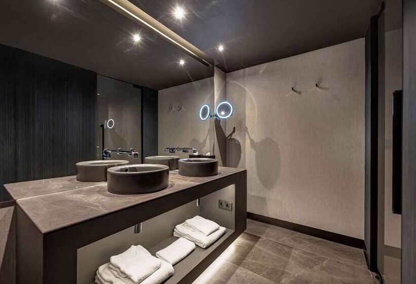 سوییت جونیور, Hilton Brussels Grand Place