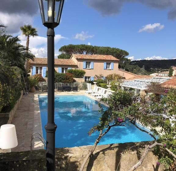 スーペリアファミリールーム, Hôtel Jas Neuf