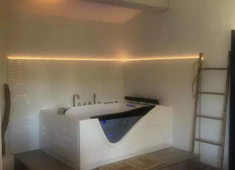 デラックスルーム, Hôtel Jas Neuf