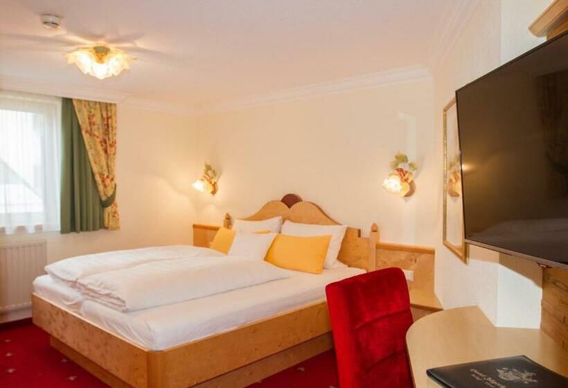 غرفة قياسية, Jägerhof