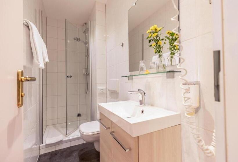 غرفة إقتصادية فردية, Garden Bremen