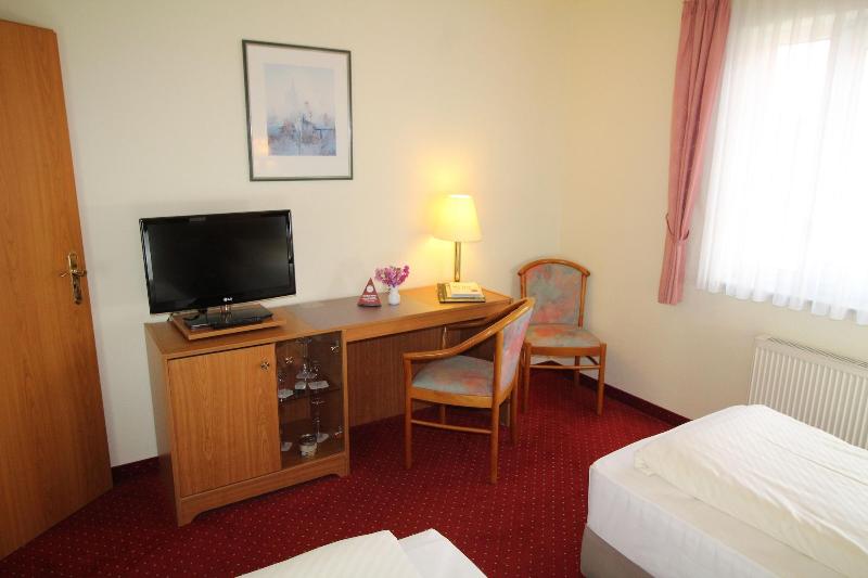 Номер Стандарт Индивидуальный, Weisser Schwan