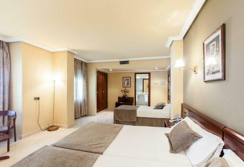 اتاق استاندارد سه نفره, YOMO Imperial