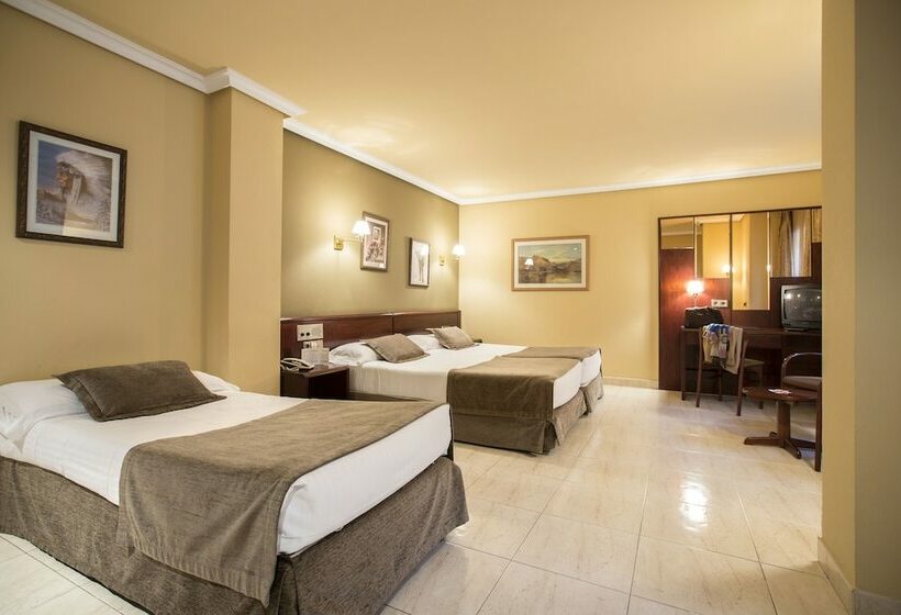 اتاق استاندارد سه نفره, YOMO Imperial