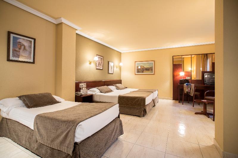 اتاق استاندارد سه نفره, YOMO Imperial