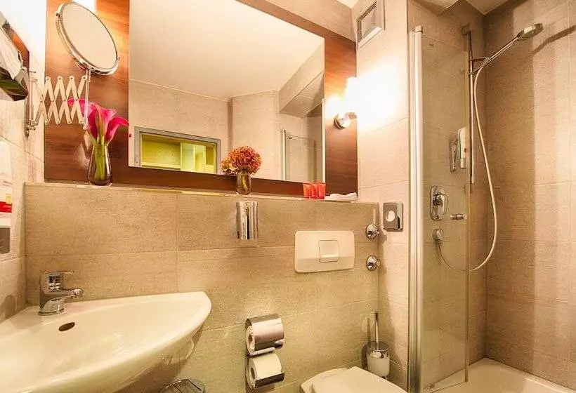Comfort-huone, Leonardo Hotel Muenchen City West