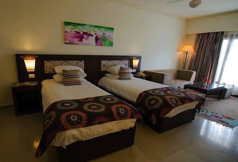 اتاق استاندارد با چشمانداز دریا, Lotus Bay Resort