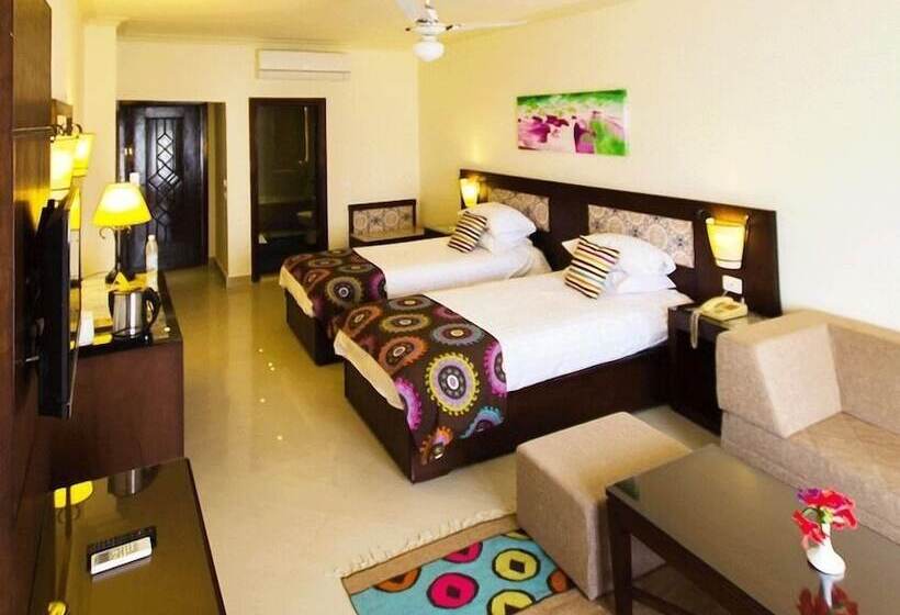 اتاق استاندارد با چشم‌انداز دریا, Lotus Bay Resort