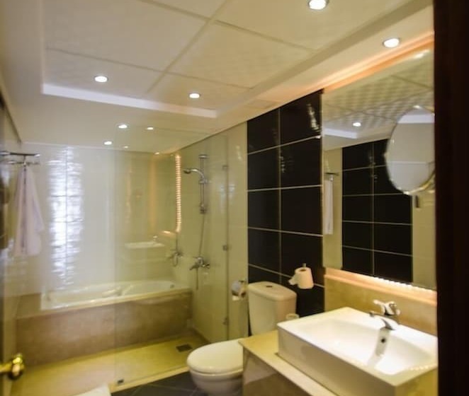 اتاق لوکس, Lotus Bay Resort