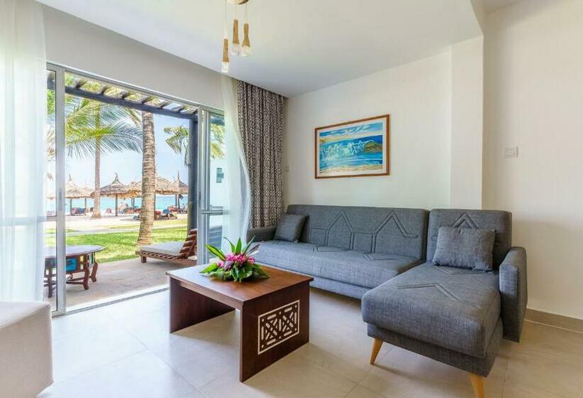 اتاق لوکس با چشم‌انداز دریا, Southern Palms Beach Resort