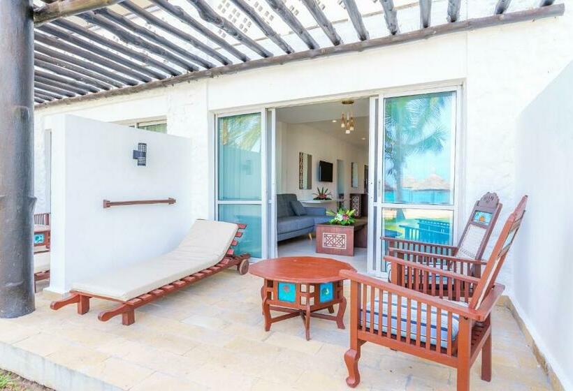 اتاق لوکس با چشمانداز دریا, Southern Palms Beach Resort