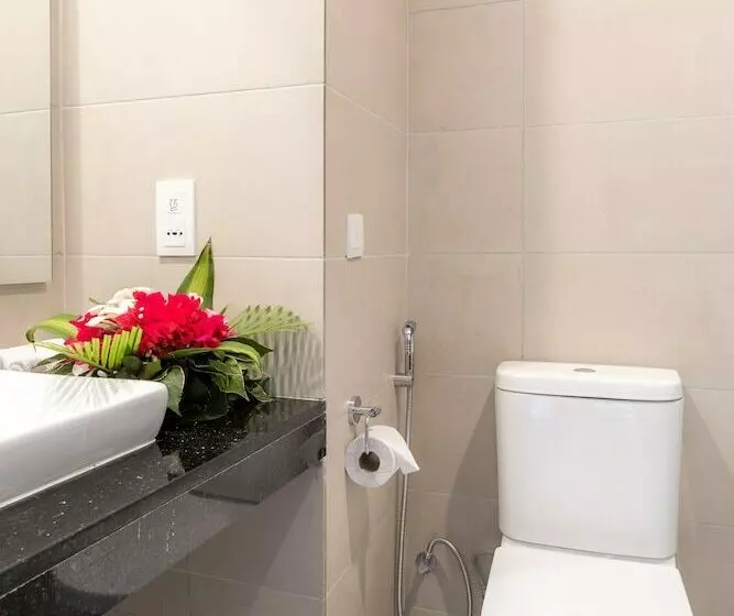 اتاق لوکس با چشم‌انداز دریا, Southern Palms Beach Resort