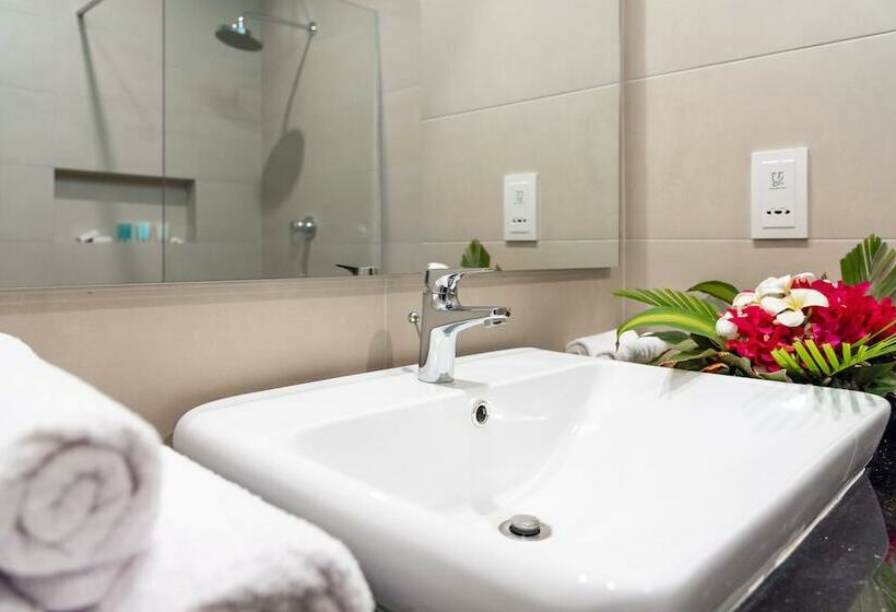 اتاق لوکس با چشمانداز دریا, Southern Palms Beach Resort