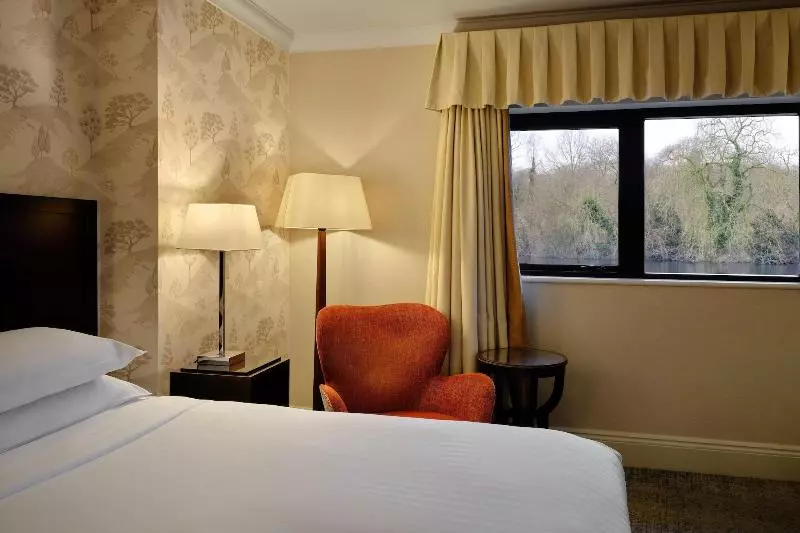 Superior-huone King-vuode, Delta Hotels By Marriott St Pierre Country Club