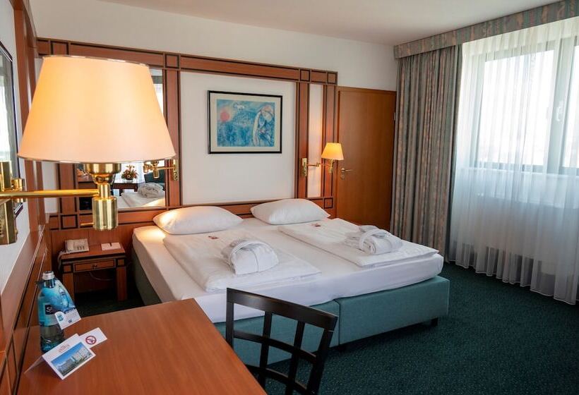 Студио Стандарт с Террасой, Amadeus Frankfurt