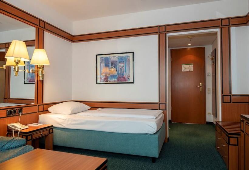 غرفة قياسية فردية, Amadeus Frankfurt